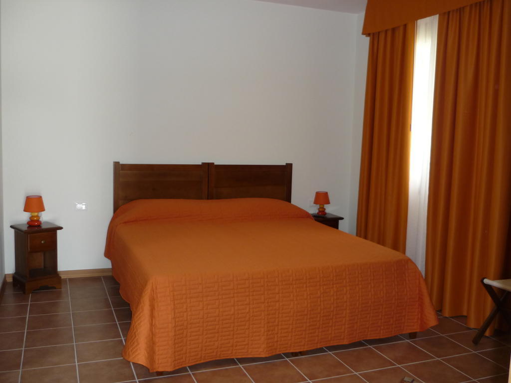 Agriturismo Ai Laghi Pocenia Rum bild