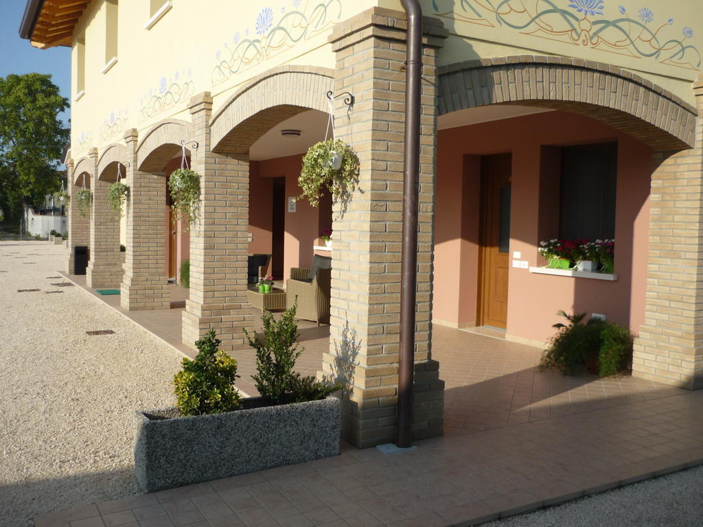Agriturismo Ai Laghi Pocenia Exteriör bild